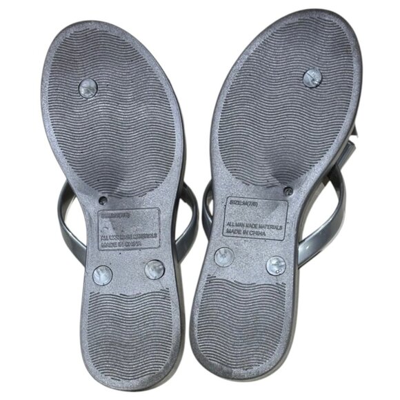 Joe Boxer Silver Flip Flops with Bow and Rhinestone Detail Size 7/8 - Picture 6 of 8